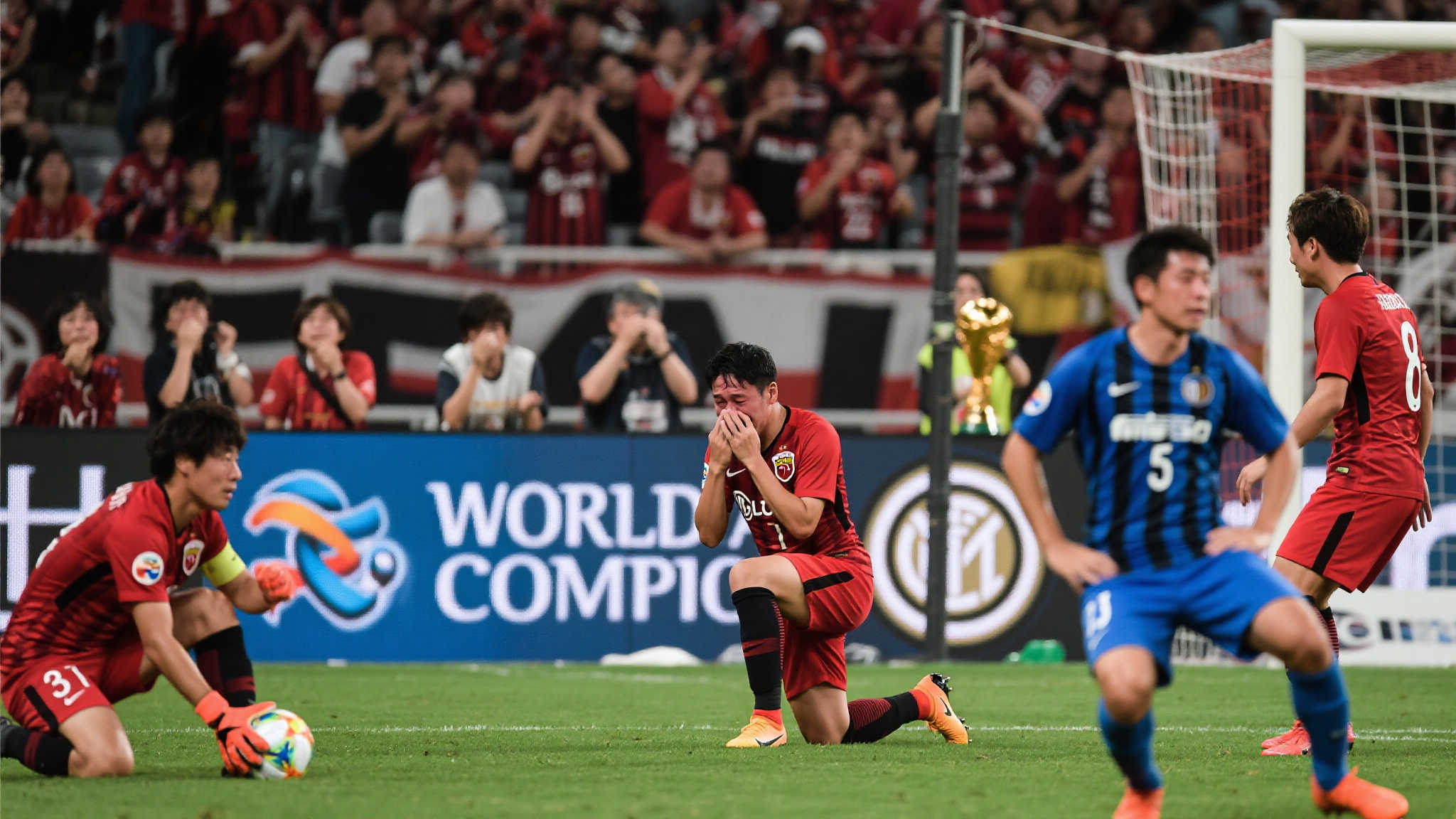 浦和红钻惜败国米，终场逆转令日本球迷失声痛哭